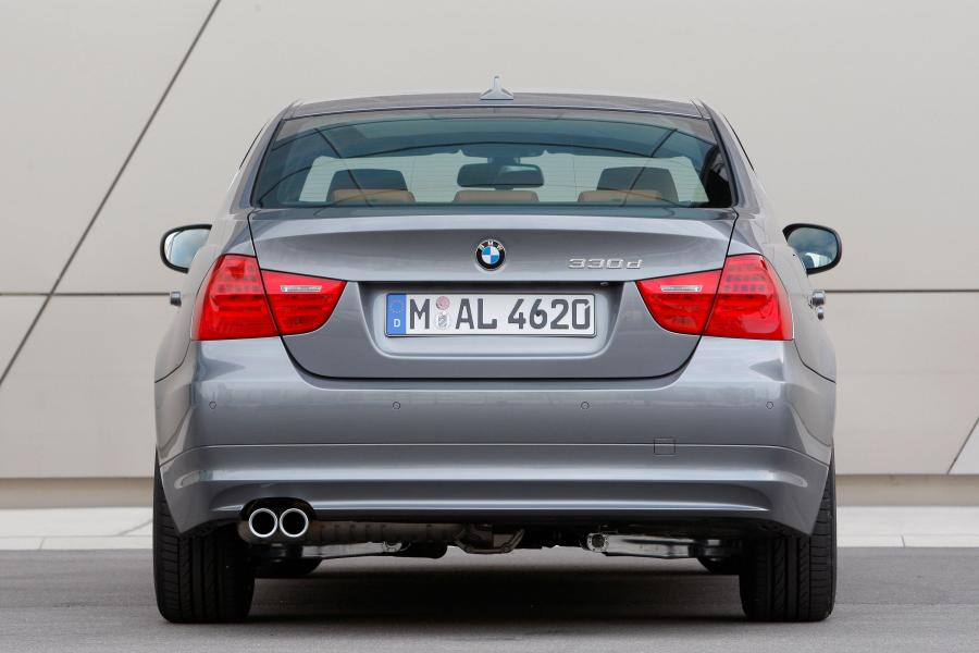 BMW 330d 2009 года  (фото 5 из 12)